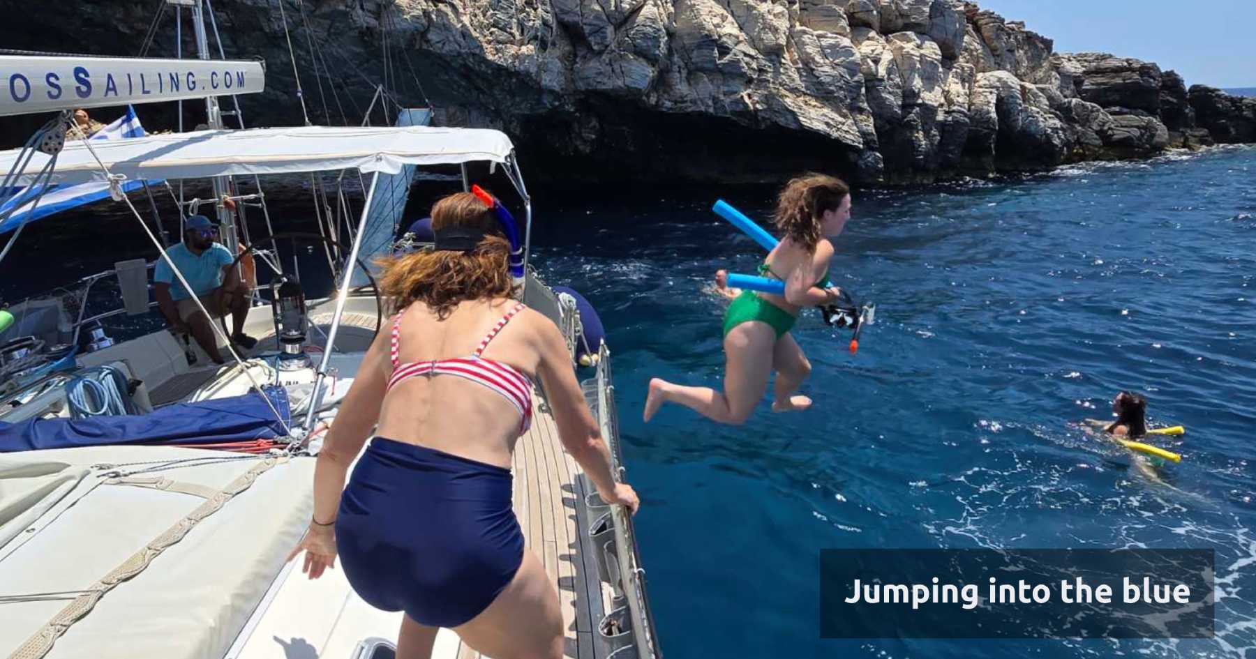 Splashing into Fun: Our Yacht Adventure with Underwater Selfie Sticks