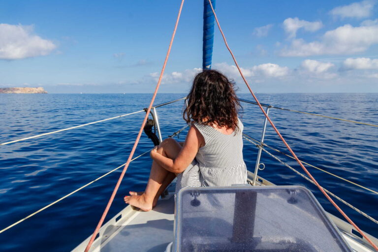 the best way to explore the Cyclades